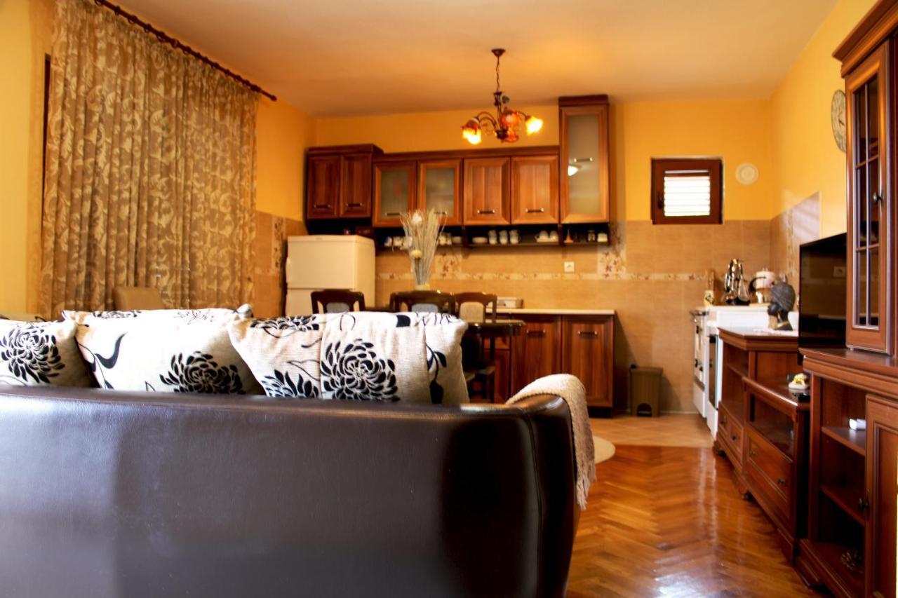 Holiday Home Gazevic Virpazar Zewnętrze zdjęcie